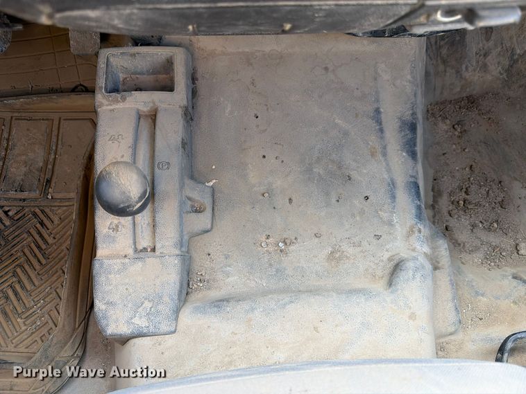 image for item FP3164 2015 Chevrolet Silverado 3500HD Crew Cab pickup truck
