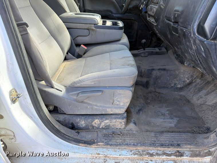 image for item FP3164 2015 Chevrolet Silverado 3500HD Crew Cab pickup truck