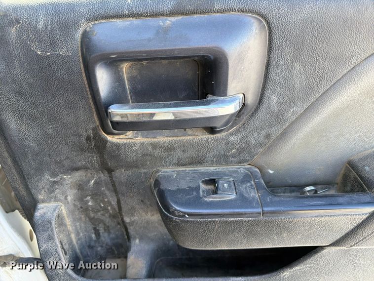 image for item FP3164 2015 Chevrolet Silverado 3500HD Crew Cab pickup truck
