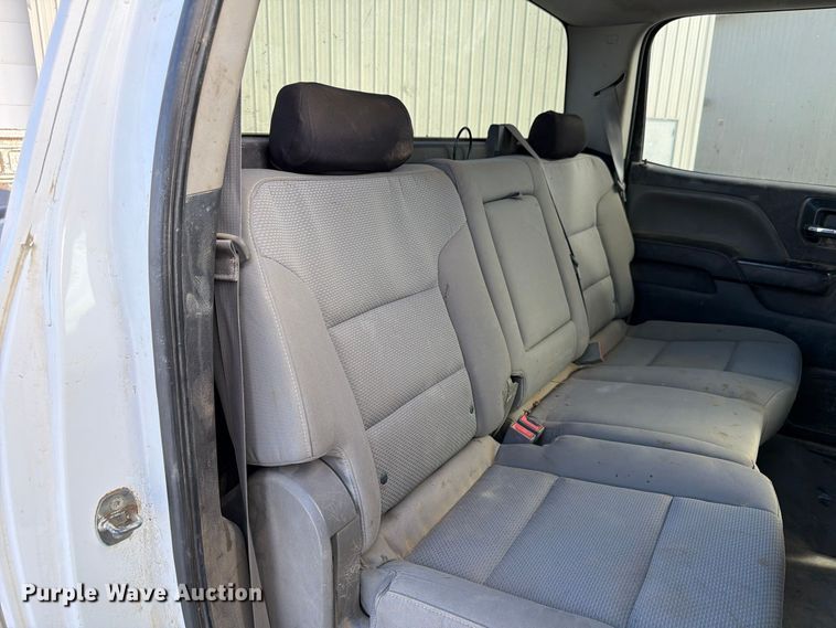 image for item FP3164 2015 Chevrolet Silverado 3500HD Crew Cab pickup truck