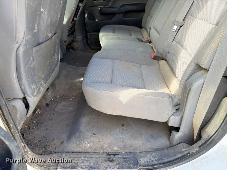 image for item FP3164 2015 Chevrolet Silverado 3500HD Crew Cab pickup truck