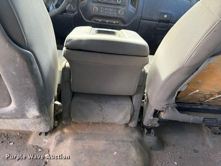 image for item FP3164 2015 Chevrolet Silverado 3500HD Crew Cab pickup truck