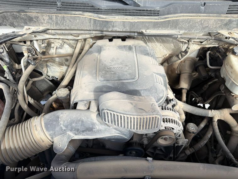 image for item FP3164 2015 Chevrolet Silverado 3500HD Crew Cab pickup truck