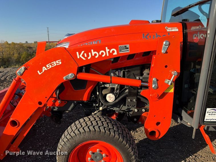 image for item FP3190 2021 Kubota LX3310 MFWD tractor