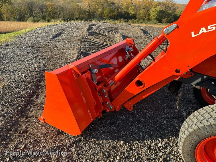 image for item FP3190 2021 Kubota LX3310 MFWD tractor