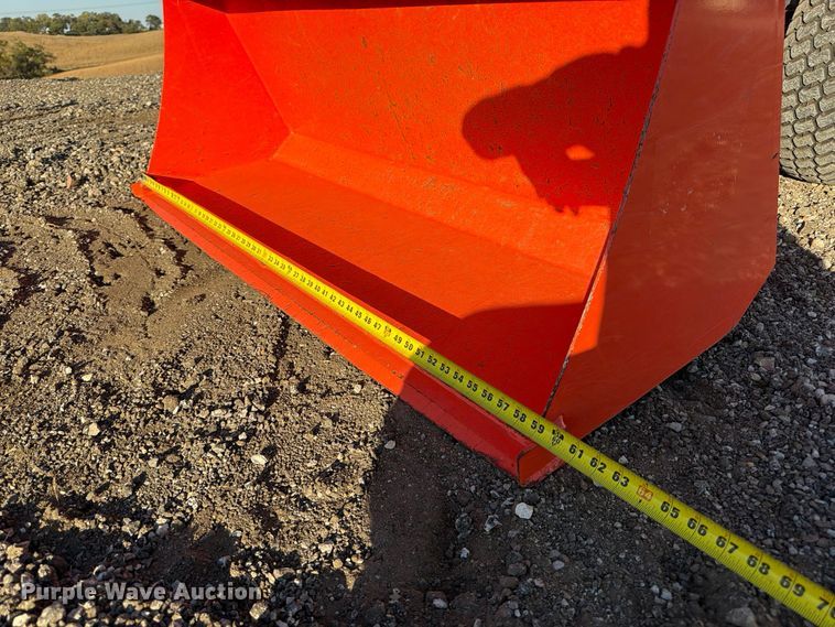 image for item FP3190 2021 Kubota LX3310 MFWD tractor