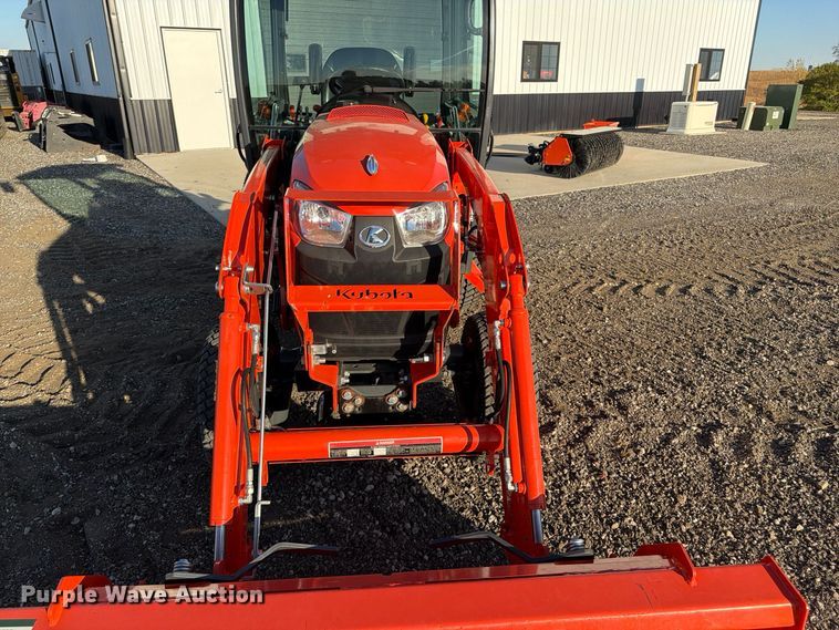 image for item FP3190 2021 Kubota LX3310 MFWD tractor