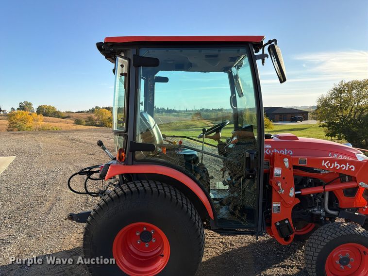 image for item FP3190 2021 Kubota LX3310 MFWD tractor