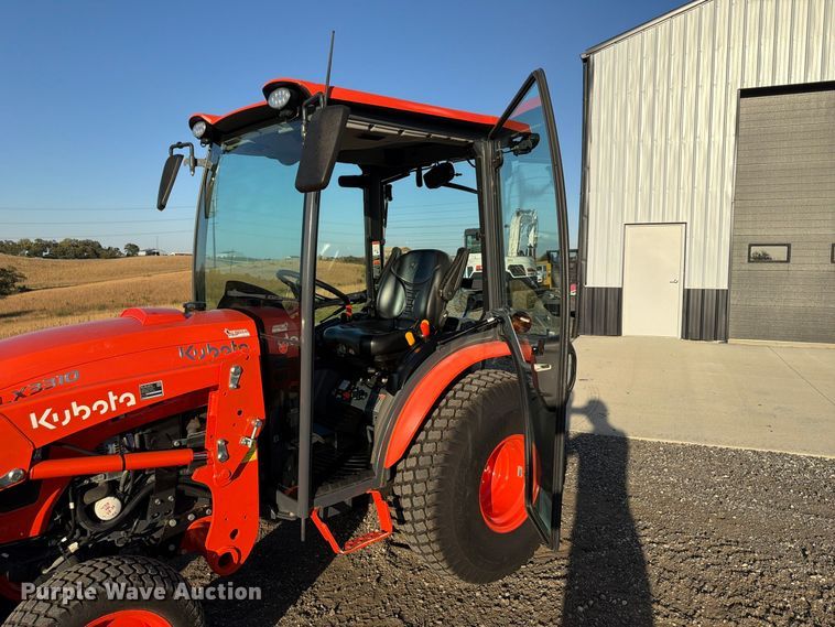 image for item FP3190 2021 Kubota LX3310 MFWD tractor