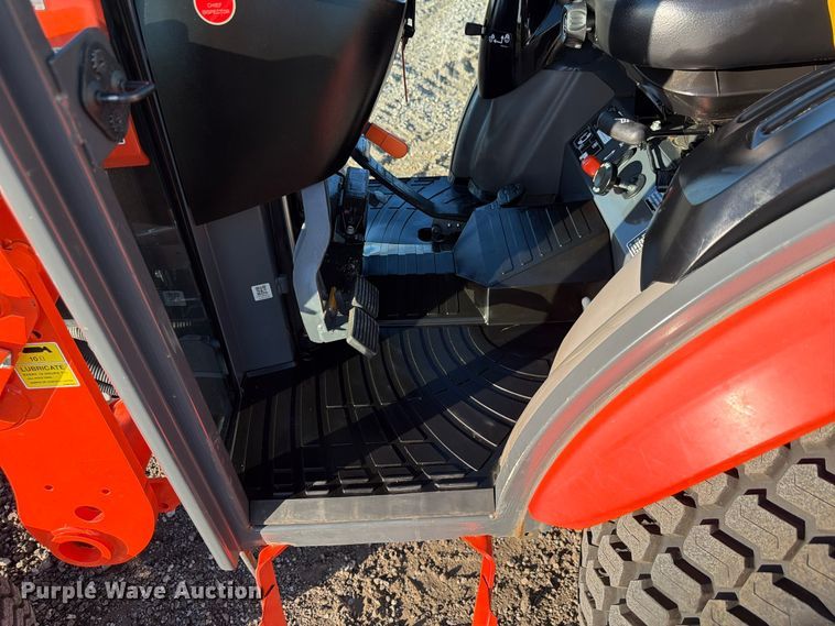 image for item FP3190 2021 Kubota LX3310 MFWD tractor