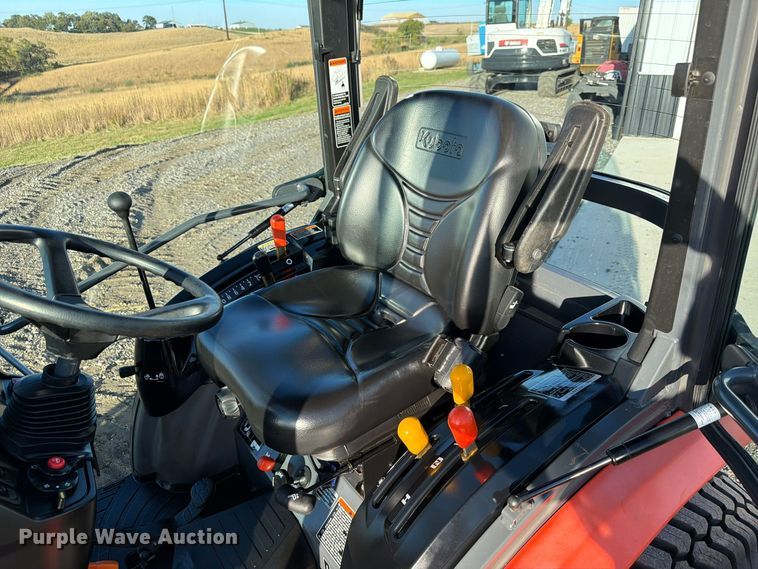 image for item FP3190 2021 Kubota LX3310 MFWD tractor