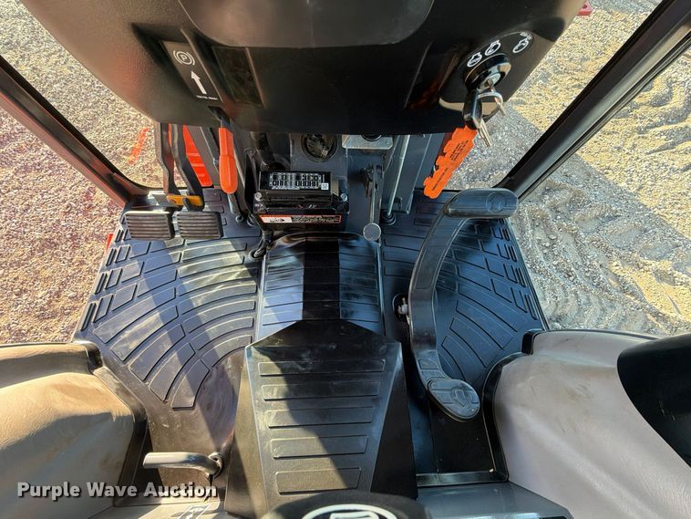 image for item FP3190 2021 Kubota LX3310 MFWD tractor