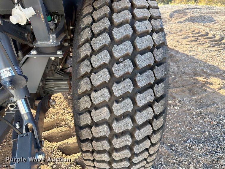 image for item FP3190 2021 Kubota LX3310 MFWD tractor