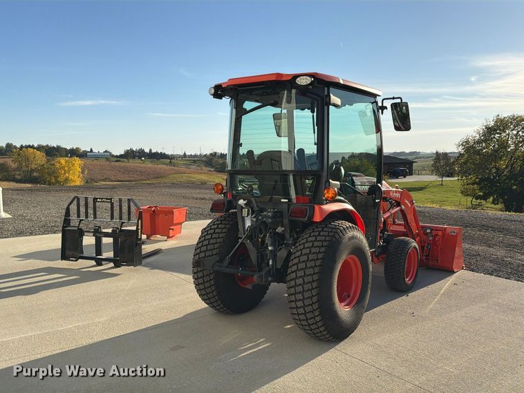 image for item FP3190 2021 Kubota LX3310 MFWD tractor