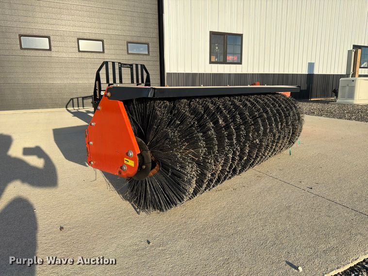 image for item FP3190 2021 Kubota LX3310 MFWD tractor