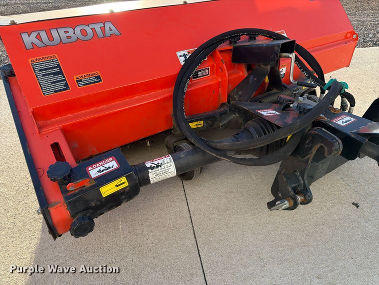 image for item FP3190 2021 Kubota LX3310 MFWD tractor