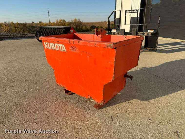 image for item FP3190 2021 Kubota LX3310 MFWD tractor