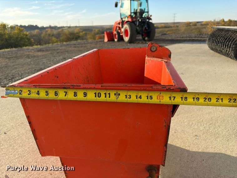 image for item FP3190 2021 Kubota LX3310 MFWD tractor