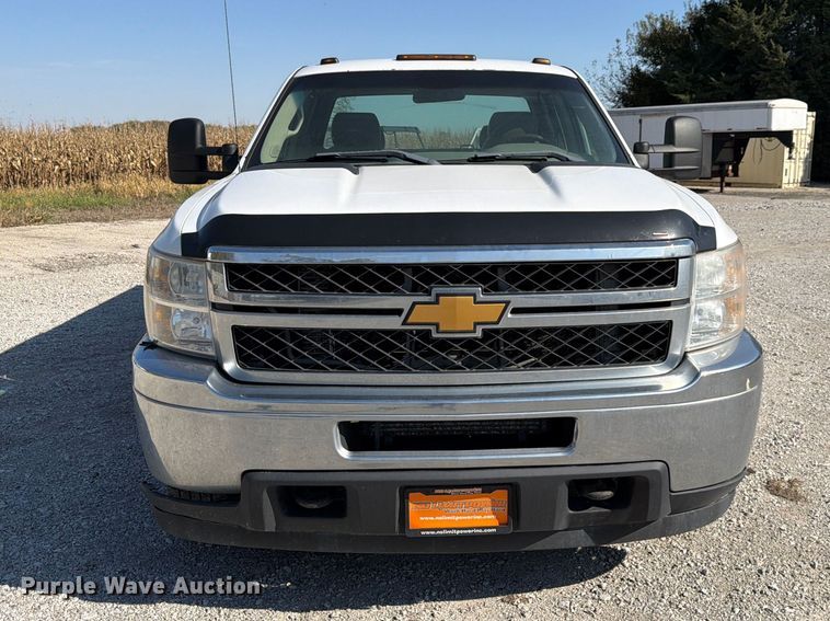 image for item FP3193 2013 Chevrolet Silverado 3500HD Ext. Cab utility bed pickup truck