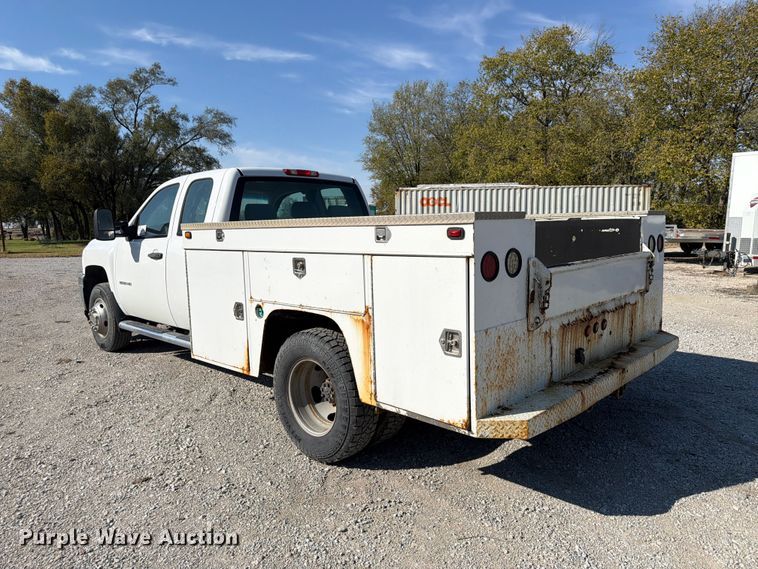 image for item FP3193 2013 Chevrolet Silverado 3500HD Ext. Cab utility bed pickup truck
