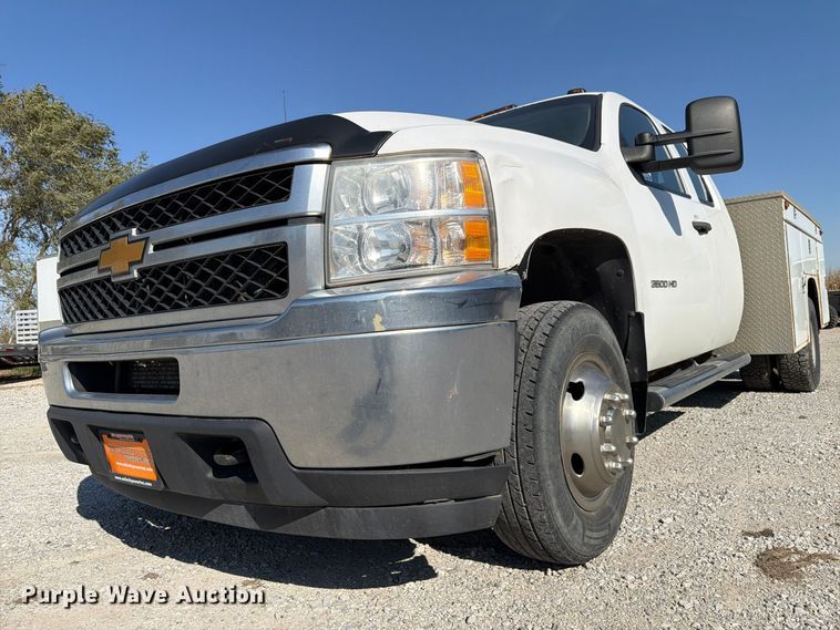 image for item FP3193 2013 Chevrolet Silverado 3500HD Ext. Cab utility bed pickup truck
