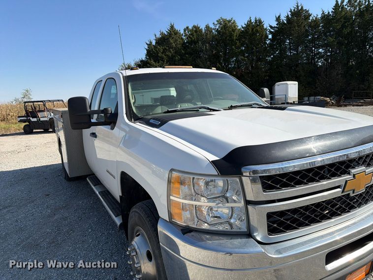 image for item FP3193 2013 Chevrolet Silverado 3500HD Ext. Cab utility bed pickup truck