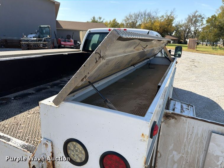 image for item FP3193 2013 Chevrolet Silverado 3500HD Ext. Cab utility bed pickup truck