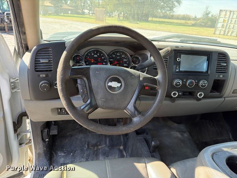 image for item FP3193 2013 Chevrolet Silverado 3500HD Ext. Cab utility bed pickup truck