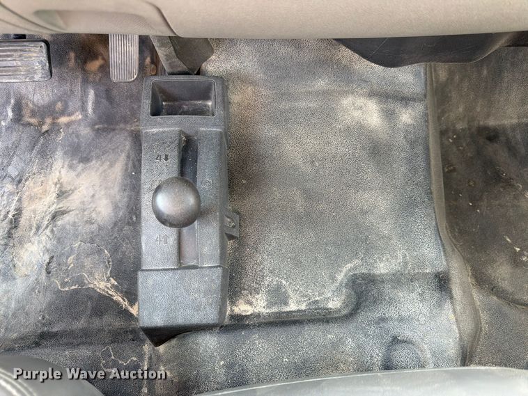 image for item FP3193 2013 Chevrolet Silverado 3500HD Ext. Cab utility bed pickup truck