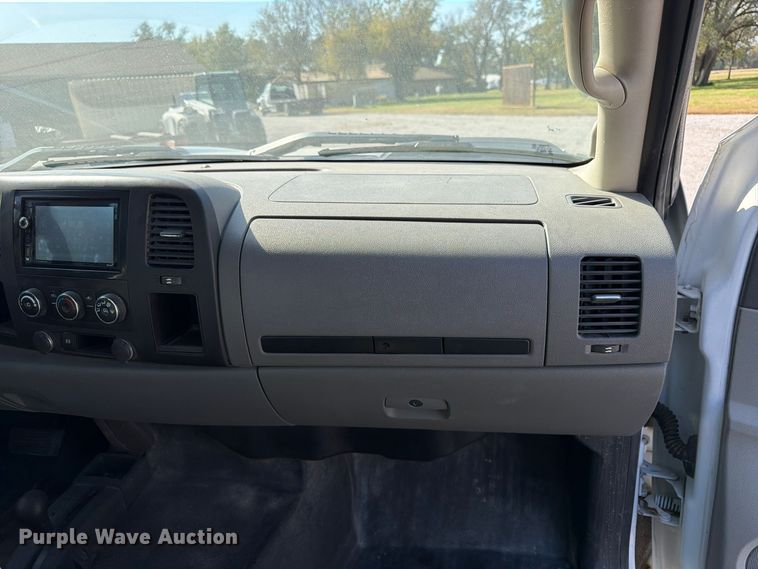 image for item FP3193 2013 Chevrolet Silverado 3500HD Ext. Cab utility bed pickup truck