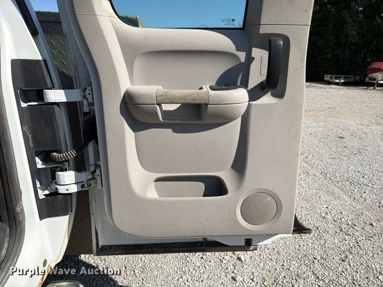 image for item FP3193 2013 Chevrolet Silverado 3500HD Ext. Cab utility bed pickup truck