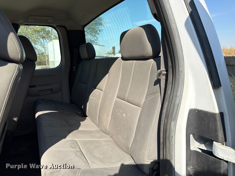 image for item FP3193 2013 Chevrolet Silverado 3500HD Ext. Cab utility bed pickup truck