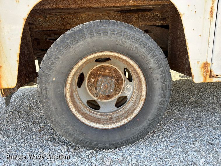 image for item FP3193 2013 Chevrolet Silverado 3500HD Ext. Cab utility bed pickup truck