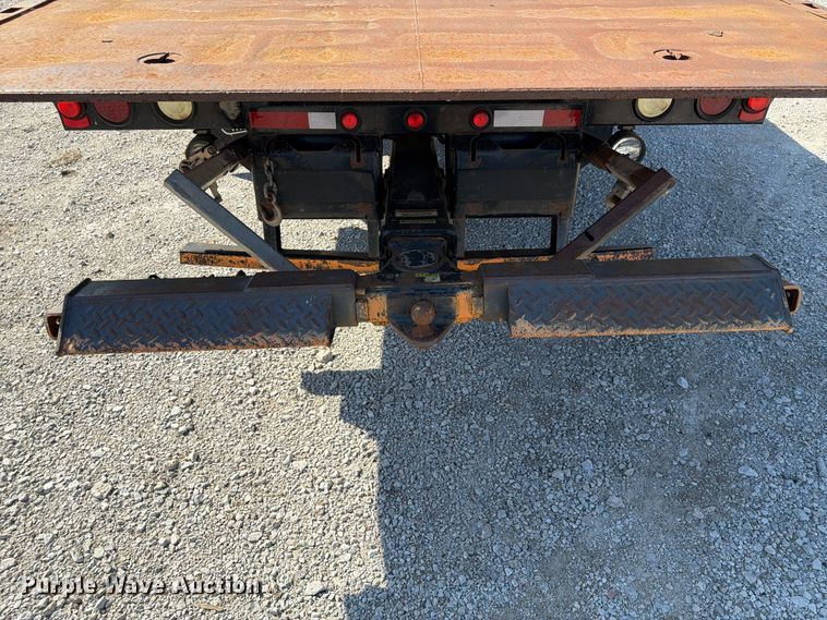 image for item FP3194 2006 GMC C5500 rollback truck