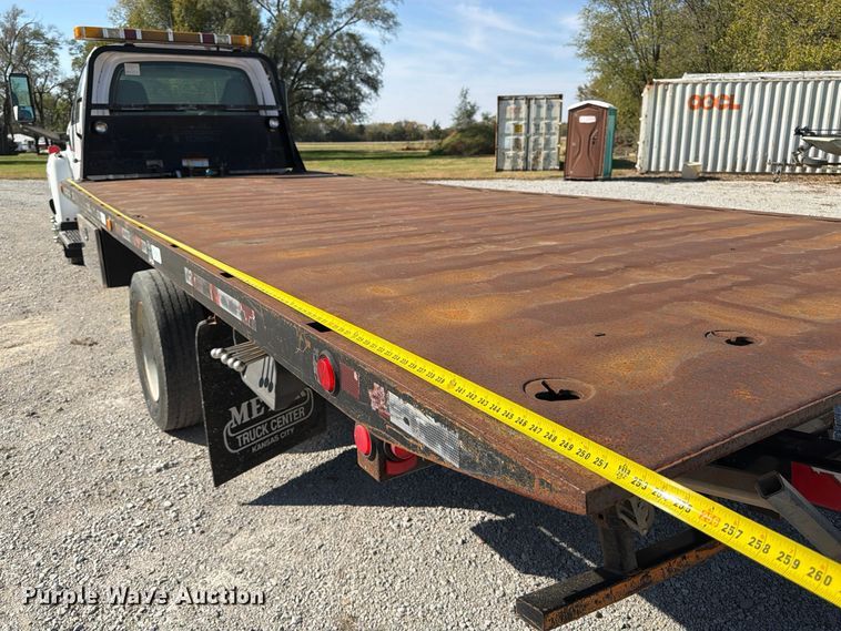 image for item FP3194 2006 GMC C5500 rollback truck