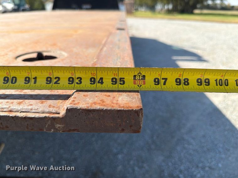 image for item FP3194 2006 GMC C5500 rollback truck
