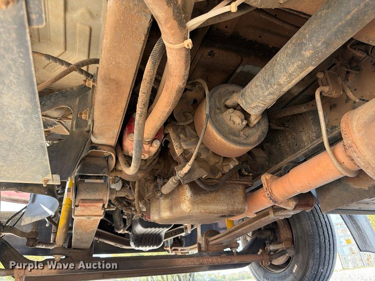image for item FP3194 2006 GMC C5500 rollback truck