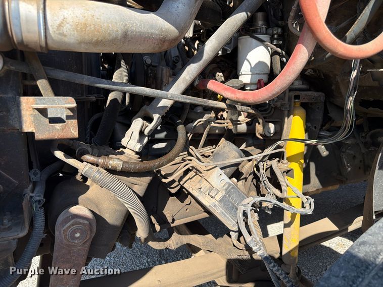 image for item FP3194 2006 GMC C5500 rollback truck