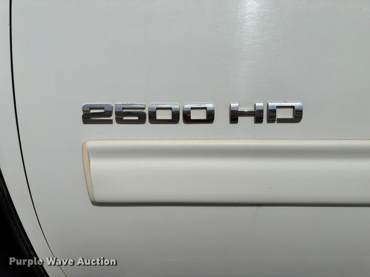 image for item FP3195 2013 Chevrolet Silverado 2500HD Ext. Cab pickup truck