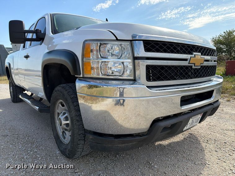 image for item FP3195 2013 Chevrolet Silverado 2500HD Ext. Cab pickup truck