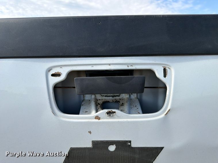 image for item FP3195 2013 Chevrolet Silverado 2500HD Ext. Cab pickup truck