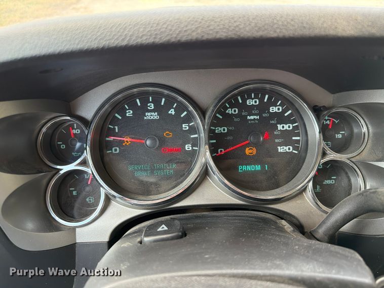 image for item FP3195 2013 Chevrolet Silverado 2500HD Ext. Cab pickup truck