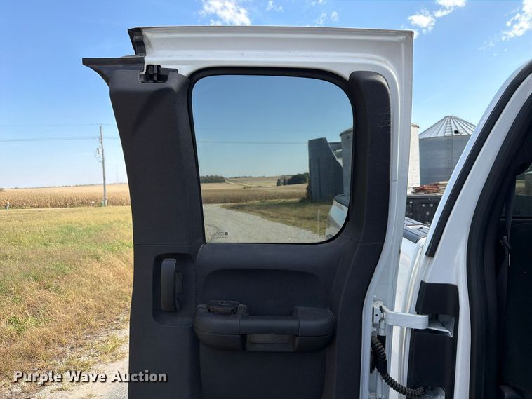 image for item FP3195 2013 Chevrolet Silverado 2500HD Ext. Cab pickup truck