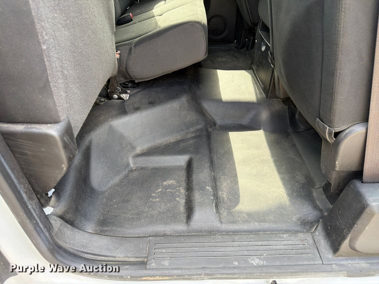 image for item FP3195 2013 Chevrolet Silverado 2500HD Ext. Cab pickup truck