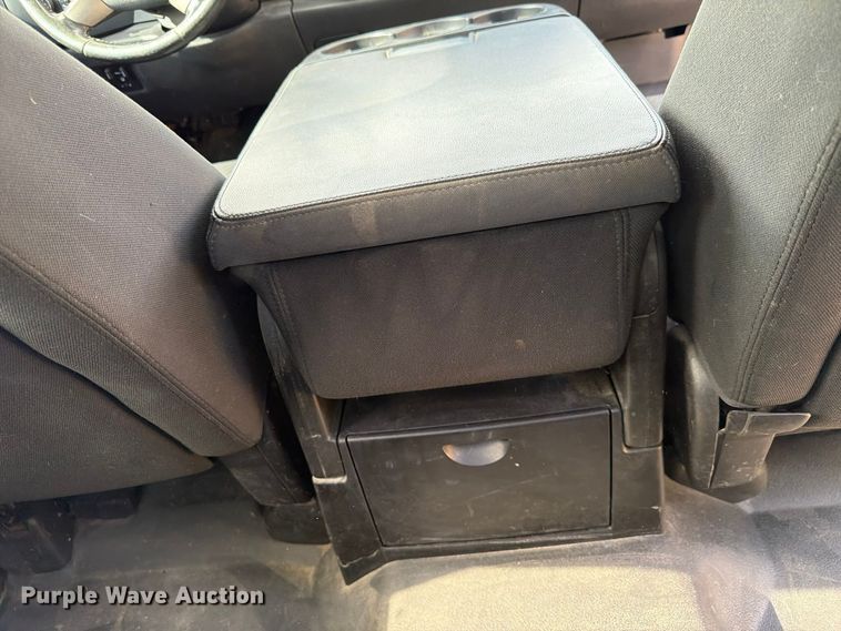 image for item FP3195 2013 Chevrolet Silverado 2500HD Ext. Cab pickup truck
