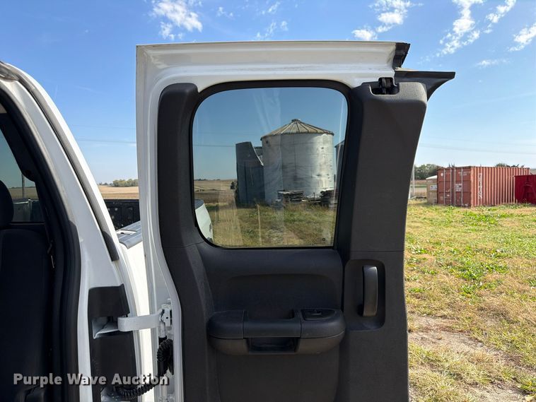 image for item FP3195 2013 Chevrolet Silverado 2500HD Ext. Cab pickup truck