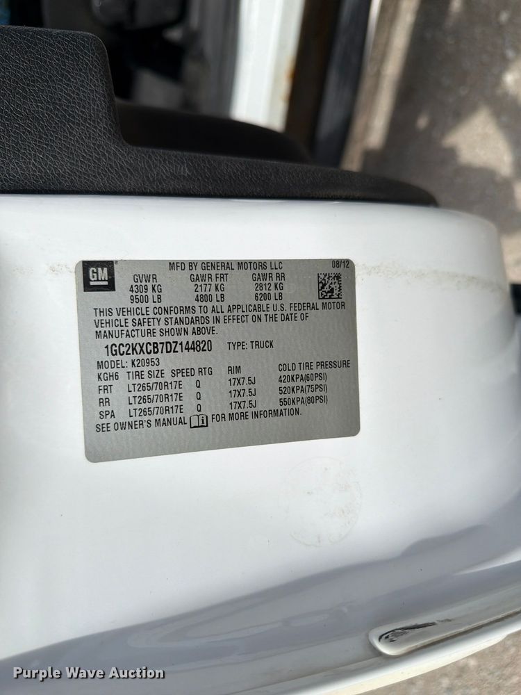 image for item FP3195 2013 Chevrolet Silverado 2500HD Ext. Cab pickup truck