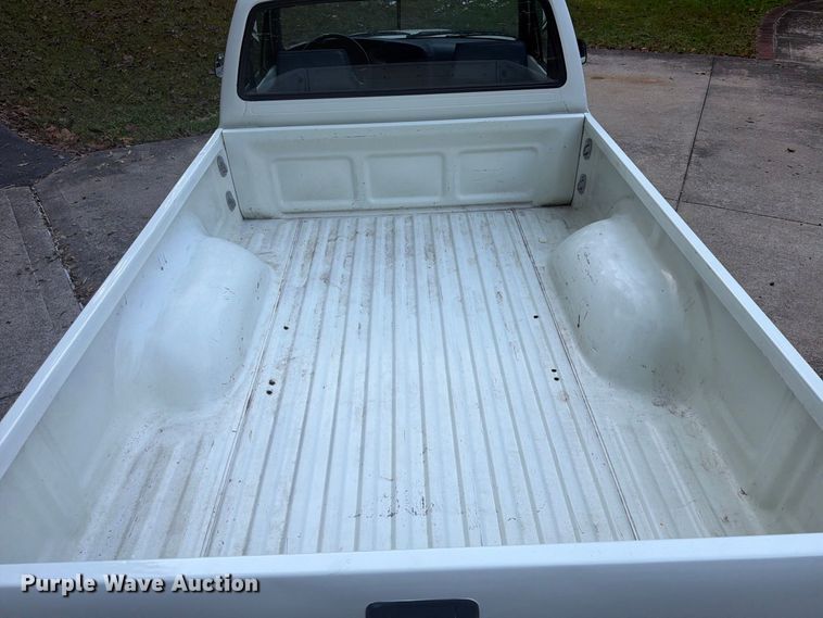 image for item FP4075 1992 Toyota Tacoma pickup truck