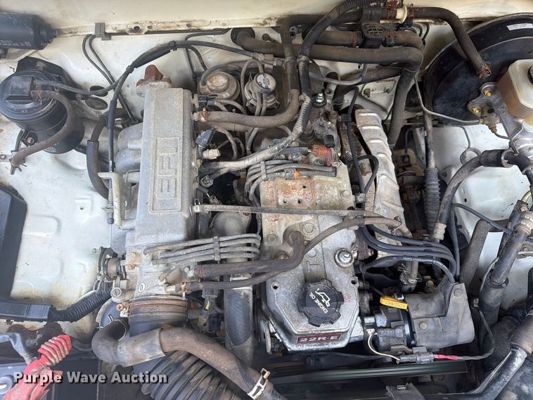 image for item FP4075 1992 Toyota Tacoma pickup truck