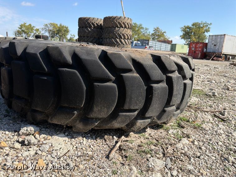 image for item FP4086 (7) tires and wheels